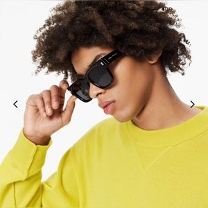 Brand New Louis Vuitton Escape Square Sunglasses